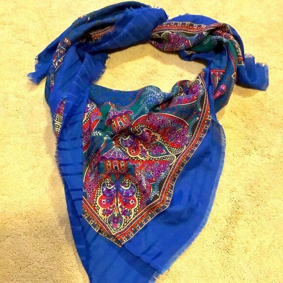 Vintage Square Blue & Red Scarf Shawl Head Cover 46 x 46" Fringed Oriental Vibes - Picture 2 of 3